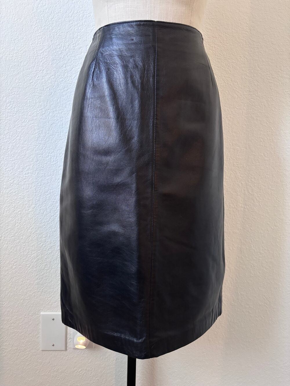 Siena Studio - Vintage Y2K Black Leather Pencil Skirt Size 14 Pre-Owned